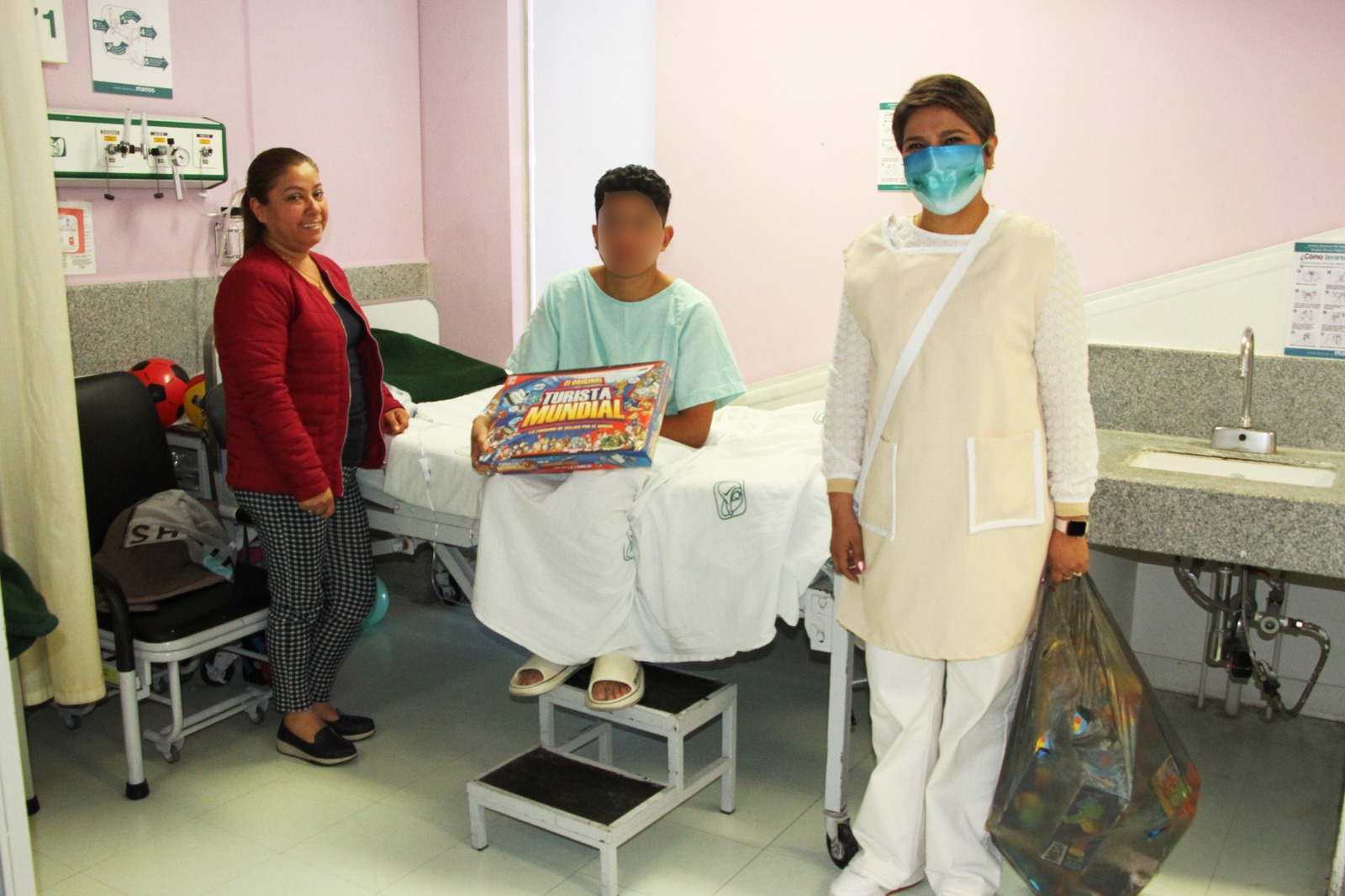 Reparte juguetes y esperanza el IMSS Michoacán a niños del HGR No. 1 Morelia-Charo