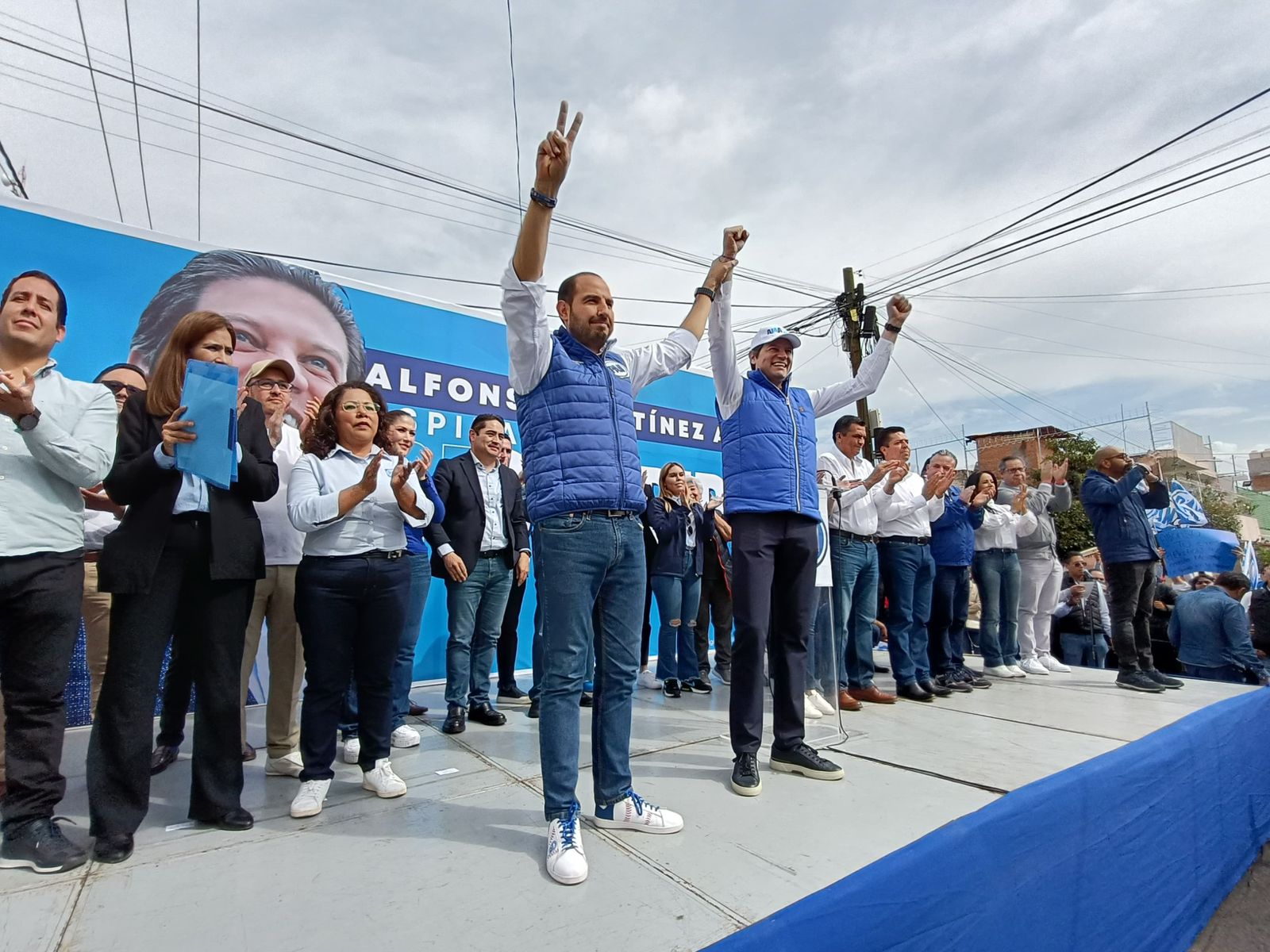 Morelianos arropan a Alfonso Martínez