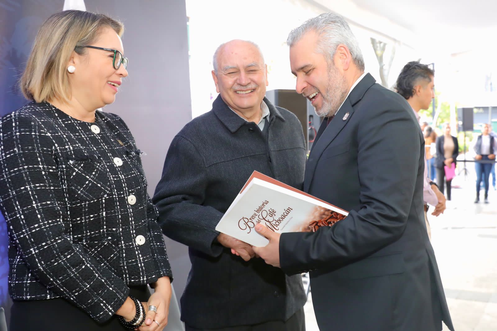 Bedolla inicia festejos por los 200 años de Michoacán como estado federal