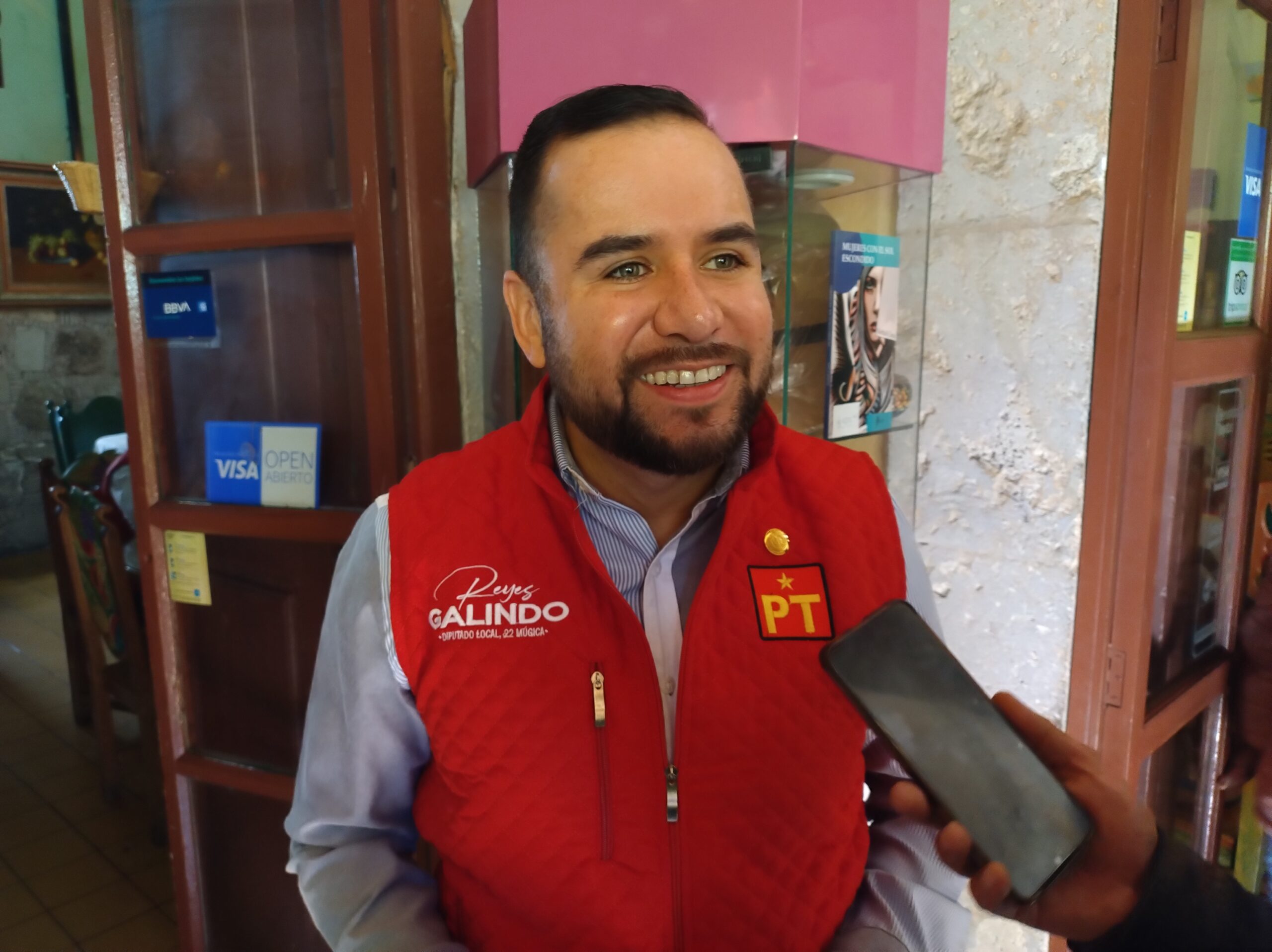 Trabajo para hacer de la Tierra Caliente, el Bastión del PT: Reyes Galindo