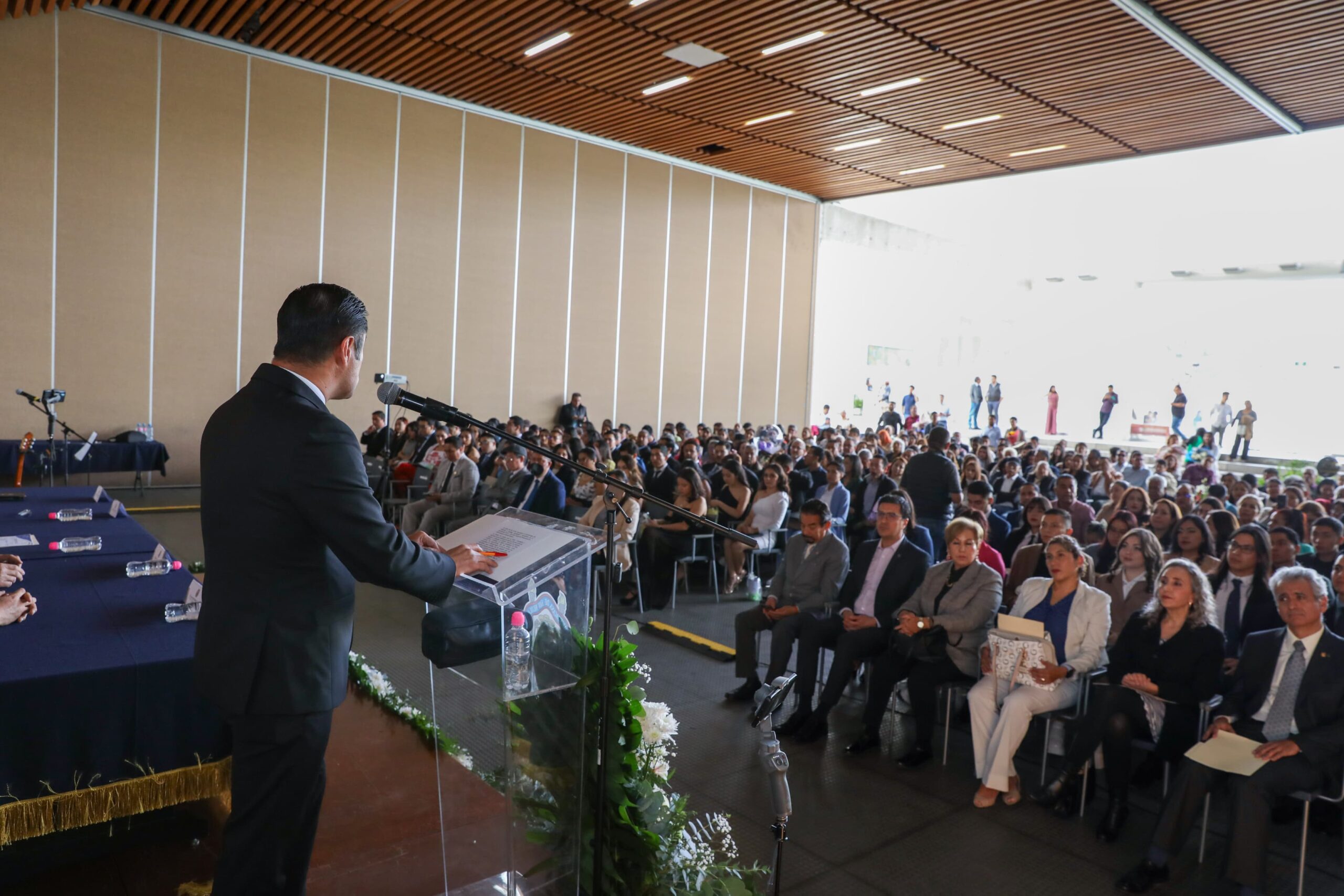 Egresados y egresadas no olviden los valores y la ética que aprendieron en la UMSNH: Secretaría General