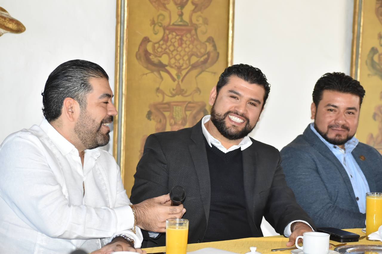 Respalda Octavio Ocampo nombramiento de Francisco Huacus como coordinador de la bancada perredista en San Lázaro