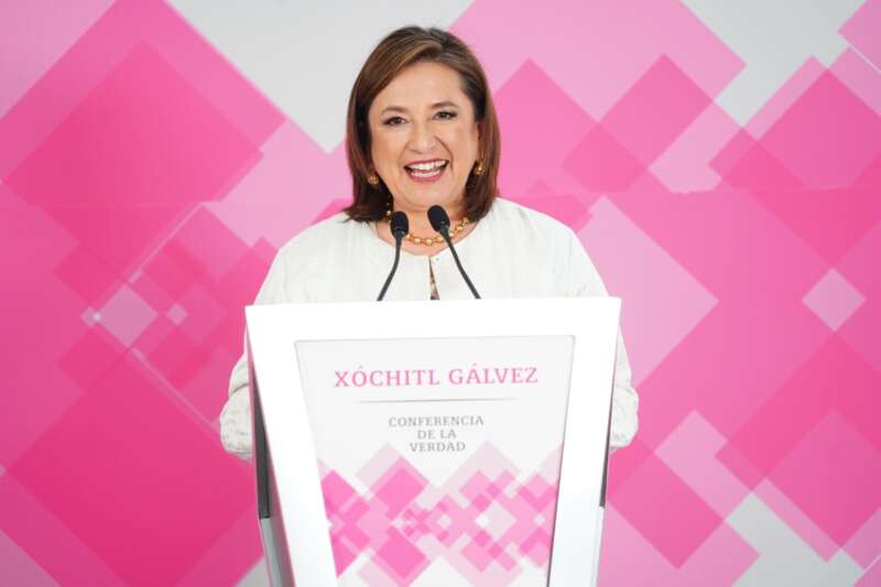 Presidente López Obrador Acusado de Injuriar a Transportistas y Asociación con Grupo Inmobiliario bajo Investigación