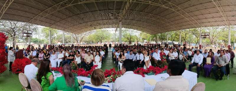 Más de mil 600 parejas se casaron en bodas colectivas al interior de Michoacán