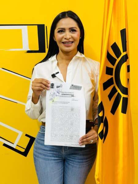 Formaliza Araceli Saucedo su candidatura al senado ante el Instituto Nacional Electoral