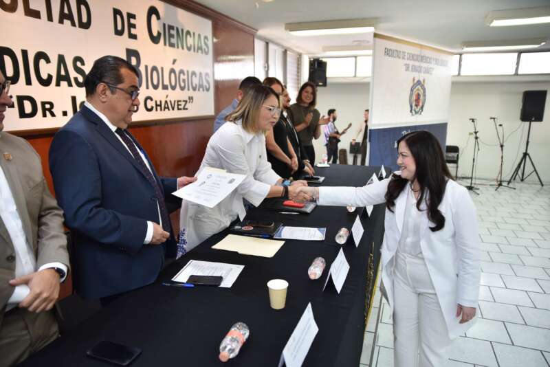 SEGOB reconoce a la UMSNH por fortalecer a las y los profesionales del área de la Salud