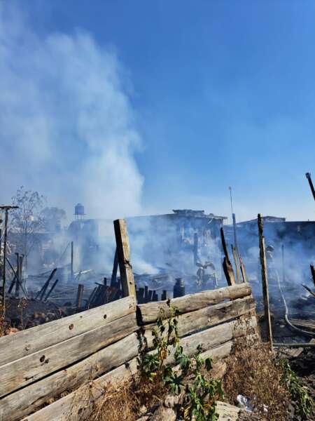 Atiende Coordinación Municipal de Protección Civil y Bomberos de Morelia incendio en viviendas