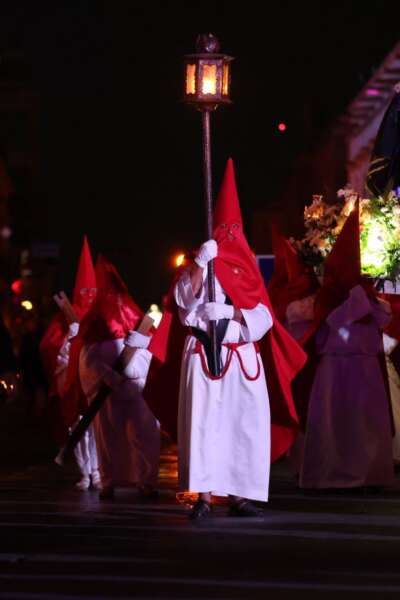 Saldo blanco en Procesión del Silencio