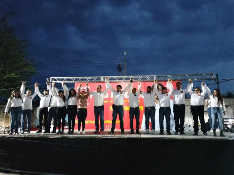 Paco Mendoza Lidera Campaña por el Desarrollo de Santana Maya