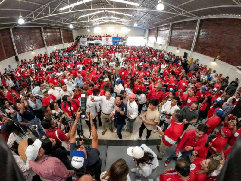 Priismo moreliano se volca en torno a Alfonso Martínez