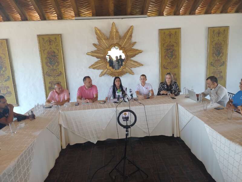 Ofrece Gisela Vázquez otorgar contratos de obra por 3 mil millones a empresas locales