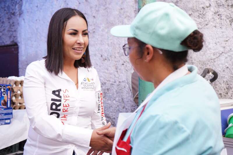 Vamos a impulsar al comercio local en Ocampo, compromete Gloria Tapia