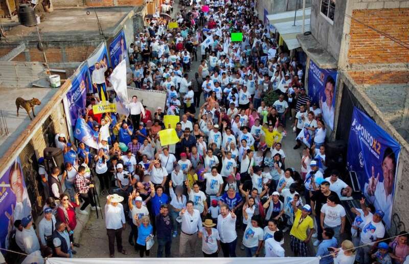 En la colonia 13 de Abril, construiremos un pozo de agua, adelanta Alfonso Martínez