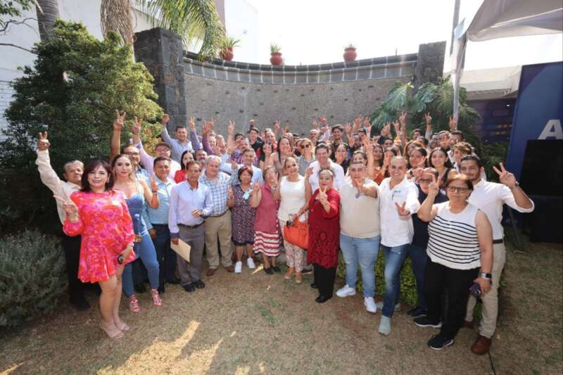 Alfonso Martínez va por más techumbres y programas escolares