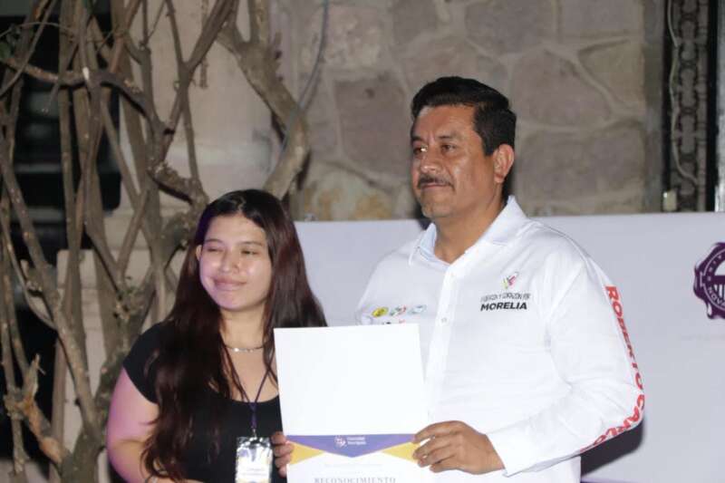 No se puede concebir el estado democrático del país, sin la participación de las y los maestros: Roberto Carlos López García