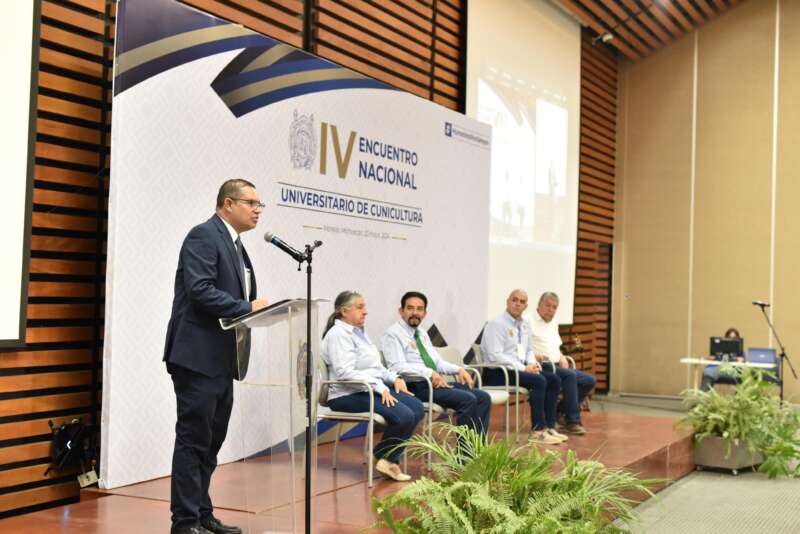 Universidades tenemos que hacer equipo con el sector productivo: Secretario Académico