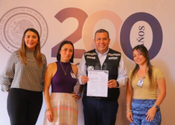 Barragán y agrupaciones antitaurinas presentaron iniciativa para restringir el acceso de niños a corridas de toros