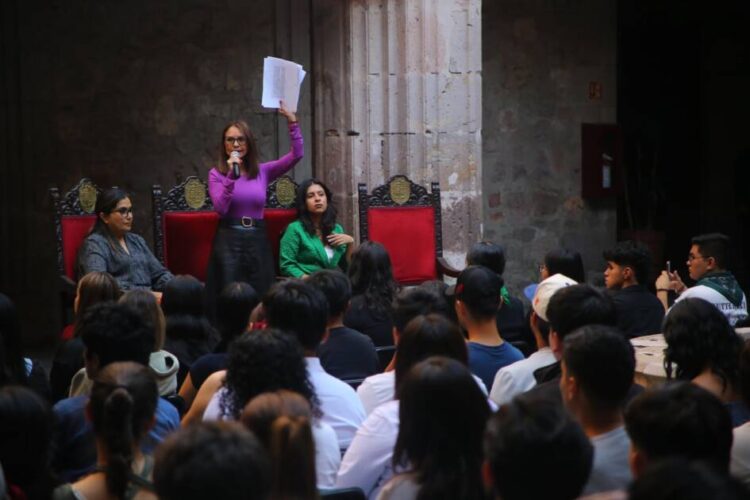 Expone Nalleli Pedraza ante universitarios la perspectiva Legislativa de la Interrupción Legal del Embarazo