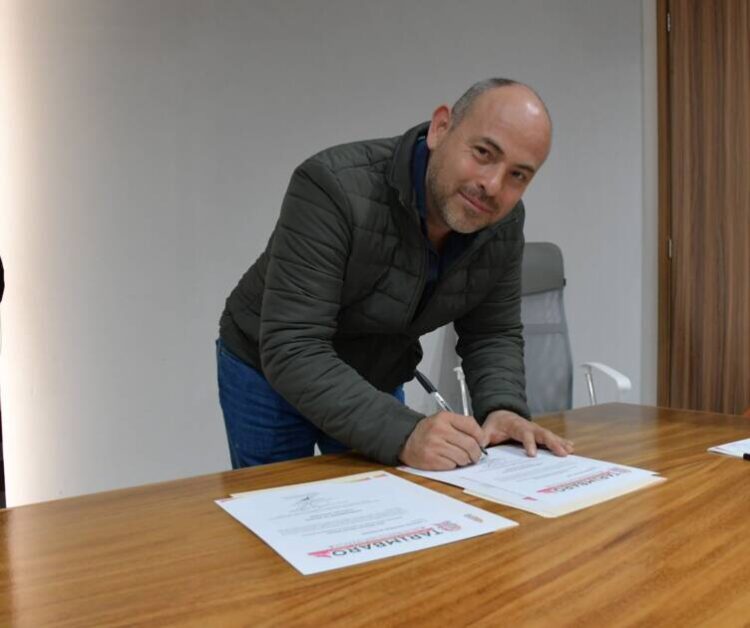 Celebra regidor Carlos Estrada creación de la Dirección de Salud en Tarímbaro