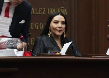 Vamos a fortalecer la ASM e impulsar la ciencia y tecnología: Adriana Campos Huirache