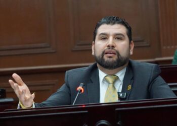 Propone Octavio Ocampo que los 40 diputados hagan una donación de su salario en apoyo a damnificados por John