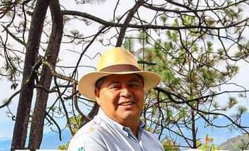 Celebra Jesús Barbosa la llegada de Claudia Sheinbaum a la silla presidencial y pide apoyo al sector aguacatero