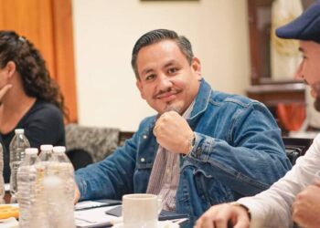 Poder Legislativo debe privilegiar el diálogo y respetar la pluralidad: Víctor Manríquez