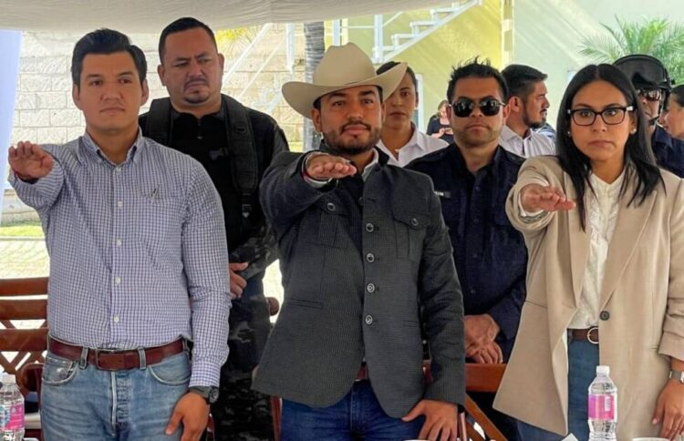 El alcalde de Los Reyes, Humberto Jiménez Solís asiste a la 3ra sesión ordinaria del Consejo Intermunicipal de Seguridad Pública en Peribán