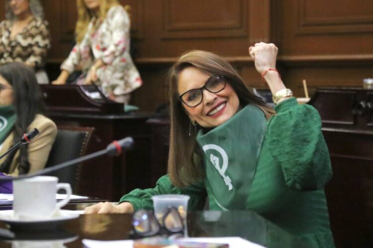 La interrupción legal del embarazo va en Michoacán: Nalleli Pedraza