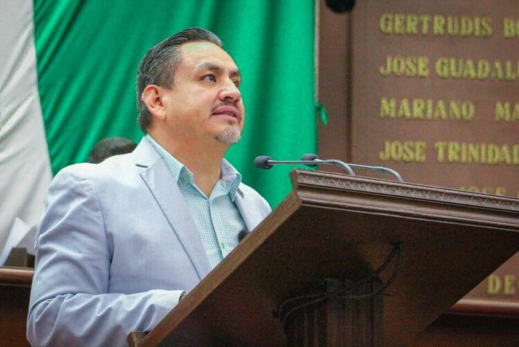 Víctor Manríquez propone fortalecer legislación para evitar que niñas, niños adolescentes sean reclutados por el crimen