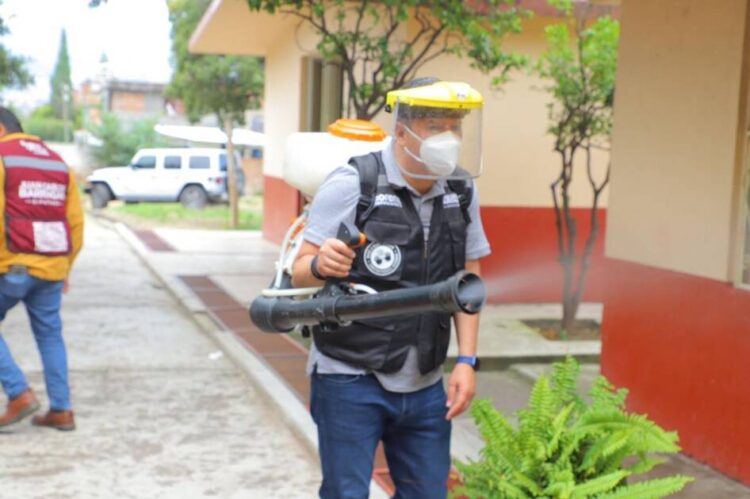 Juan Carlos Barragán Vélez continúa con “Échale una Mano contra el Dengue”