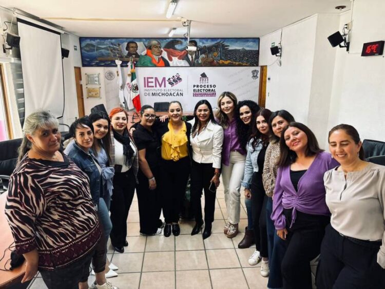 Diputada Local, Brissa Arroyo se pronuncia a favor de la alternancia en dirigencia del PRD