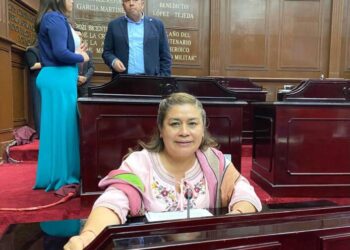 Busca Belinda Iturbide fomentar cultura de prevención del cáncer en las escuelas