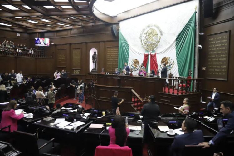 A la magistrada Alma Bahena, presea “Constitución de 1814”: 76 Legislatura