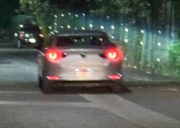 Presuntos agentes de la Fiscalía estatal golpean a joven en la ciudad de Morelia y huyen como delincuentes