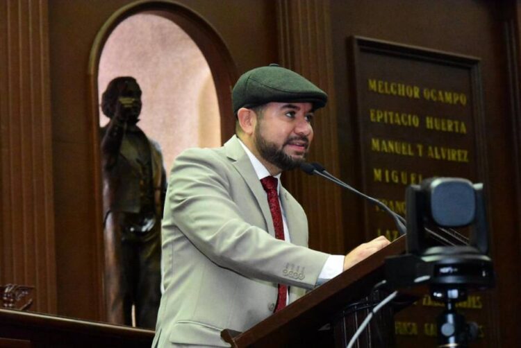 Urge Reyes Galindo al Congreso michoacano a destrabar iniciativas de protección a periodistas