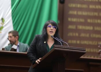 Falta de análisis en aprobación de Reformas: Vanhe Caratachea