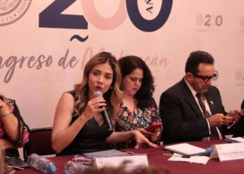 Desde el Legislativo nos aliamos a las pacientes con cáncer: Brissa Arroyo