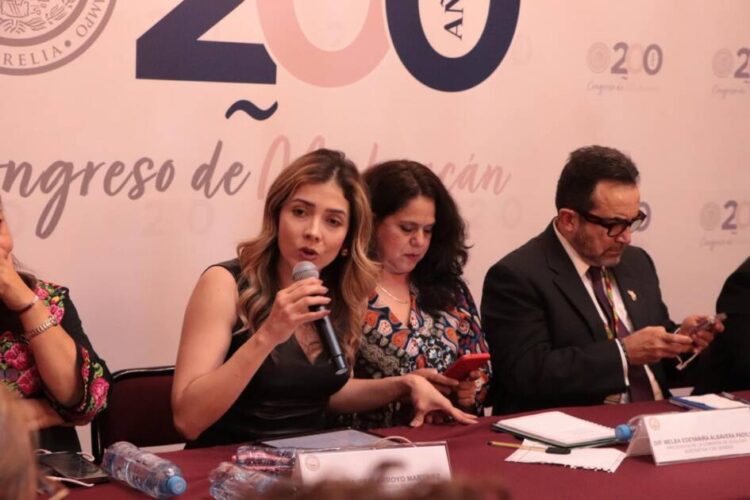 Desde el Legislativo nos aliamos a las pacientes con cáncer: Brissa Arroyo