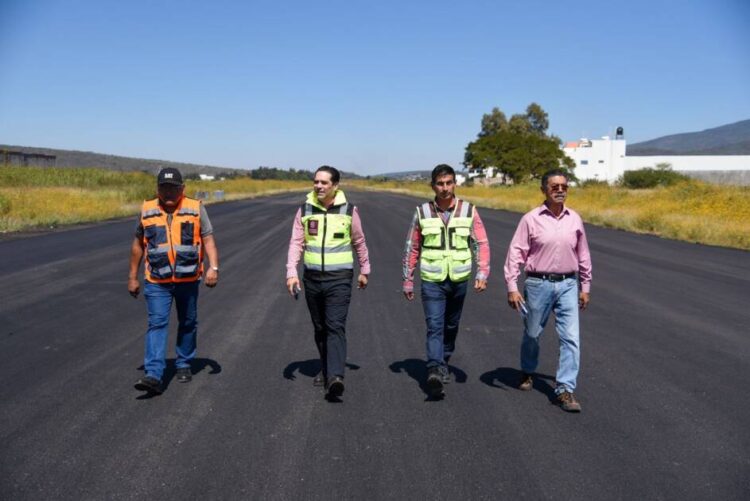 Rehabilitación de aeródromo de Zamora con 94 % de avance