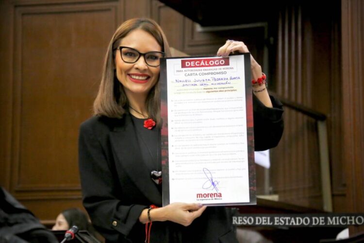 Se compromete Nalleli Pedraza con decálogo de Morena