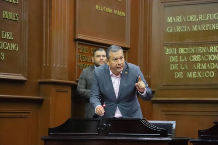 Barragán exige justicia para miles de familias afectadas por accidentes en en la mal llamada autopista Siglo 21