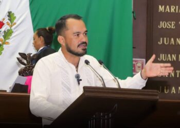 Impulsa Hugo Rangel reforma para garantizar competitividad y preservación del mezcal michoacano