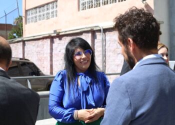 Invita Vanhe Caratachea a consultas auditivas gratuitas