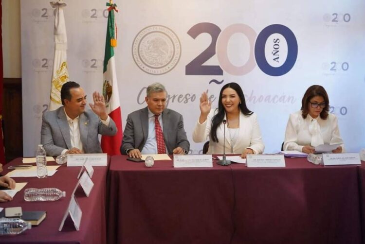 Araceli Saucedo reconoce Agenda Legislativa del GPPRD Michoacán*