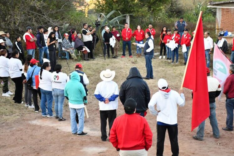 A defender la democracia y el derecho al voto llama el PRI en Irimbo