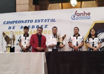 Estudiante de la UTM se corona campeón en el estatal de ajedrez