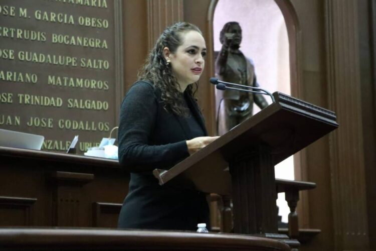 Atender la salud mental con programas educativos integrales, propone Sandra Arreola