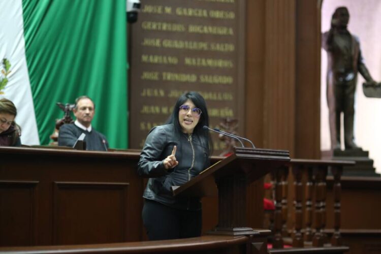 Es un retroceso la desaparición de órganos autónomos, califica Vanhe Caratachea