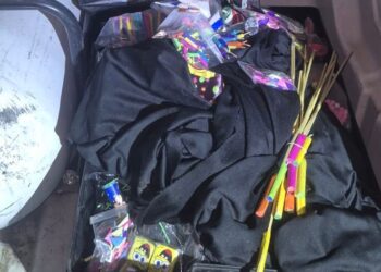 Asegura Ayuntamiento de Morelia pólvora y pirotecnia que se vendía en la vía pública